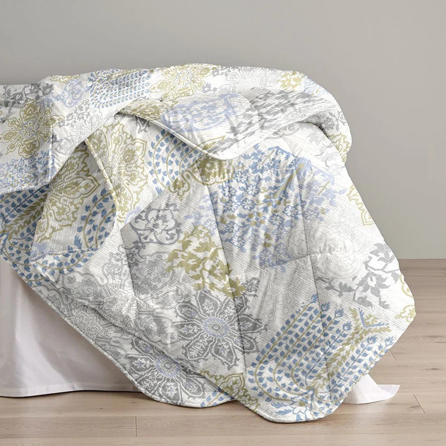 How Long Do Comforters Last? Tips to Extend Their Life