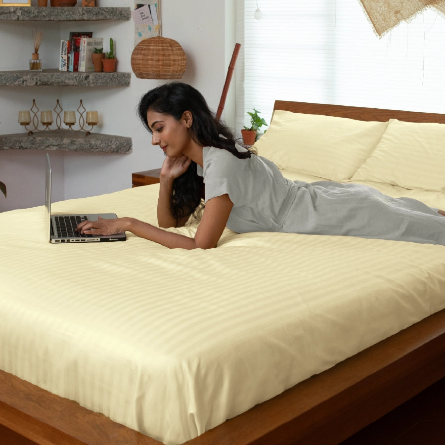 Bed Sheet Set [Bed Sheet Set - 300TC Striped Luxe - 1Cm Ivory, 1Cm Beige, 1Cm Lilac, 1Cm Coral - Single & King [300TCSTRIV]]
