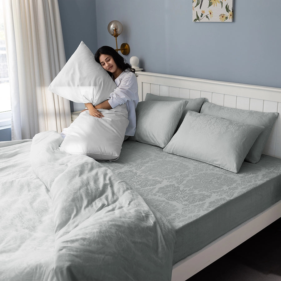 Pillow Cover - Symmetrical Jacquard [Pillow Cover - Symmetrical Jacquard - Light Grey]